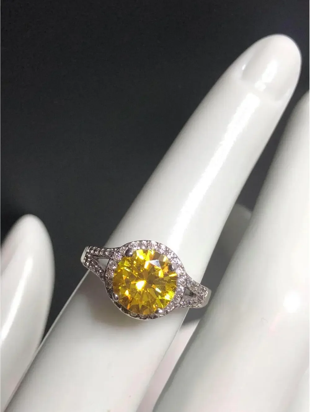 1548 Sterling silver Signed S925 yellow CZ halo ring sz 6 3.8grams